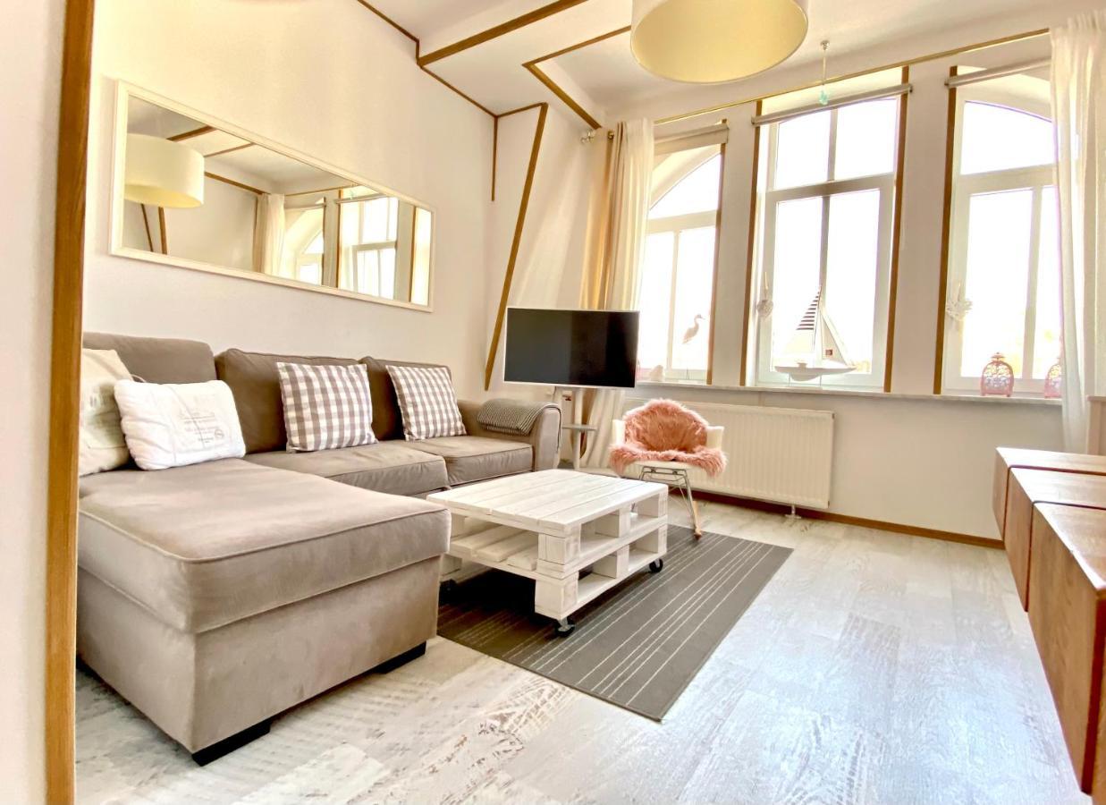 Apartamenty Kocham Morze シフィノウイシチェ エクステリア 写真